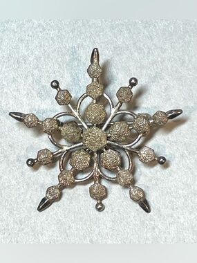 💥3/$50 Vintage Victorian Style Sterling Silver Star Snowflake Brooch | GUC